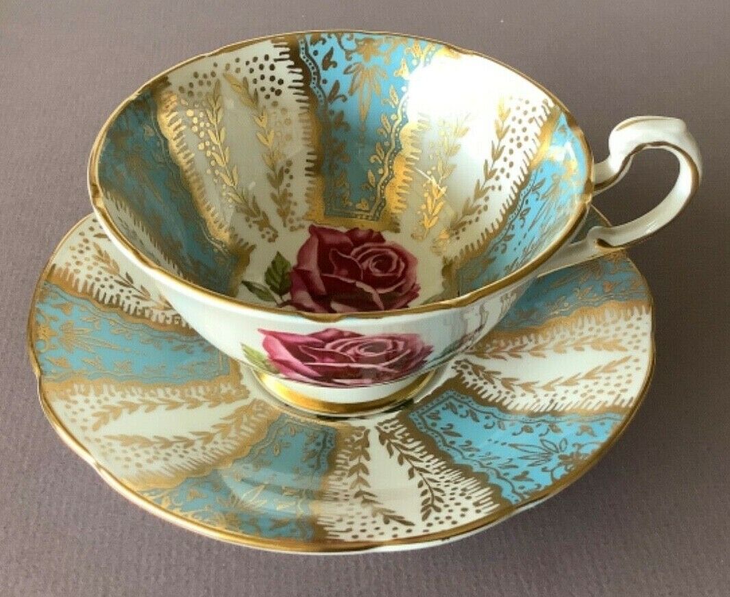 Paragon Fine Bone China Cup/saucer By Appt. To Her Majesty The Queen - England